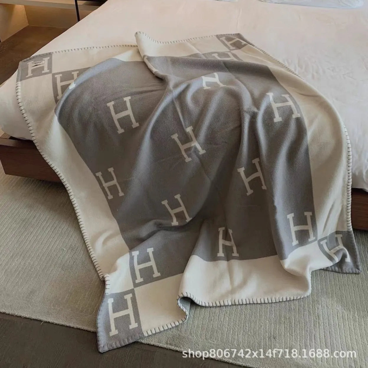 Air Conditioning Fleece Blanket Office Lunch Break, Camping Blanket Living Room
