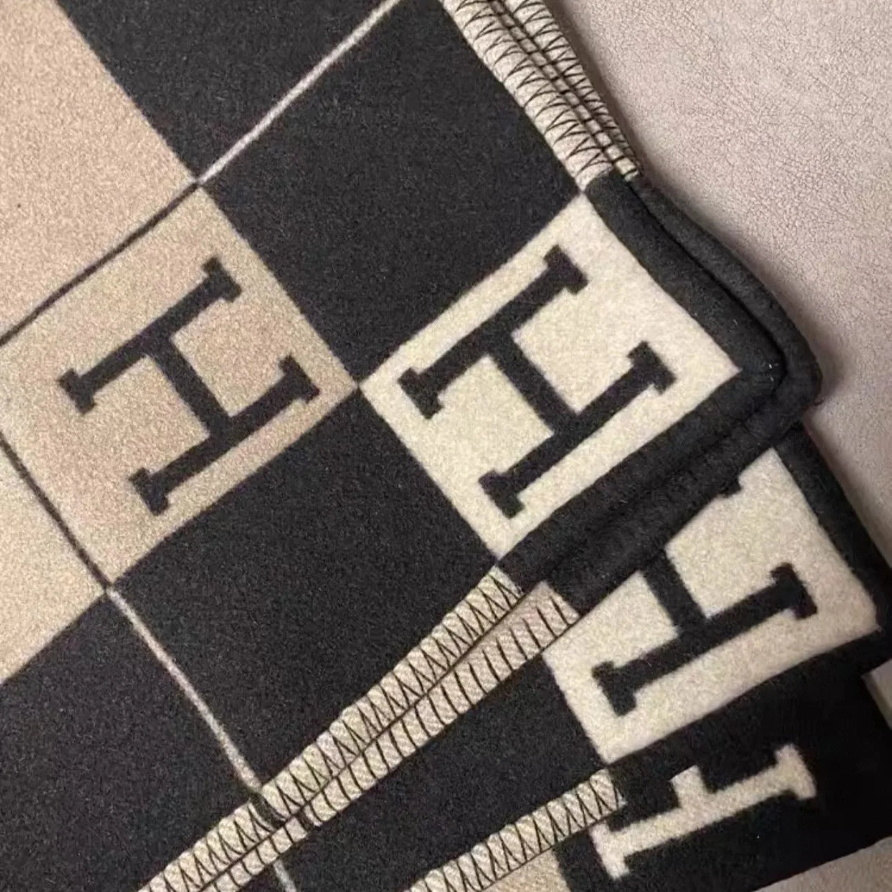 Air Conditioning Fleece Blanket Office Lunch Break, Camping Blanket Living Room